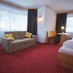 Donnerhof 4* فلبمس