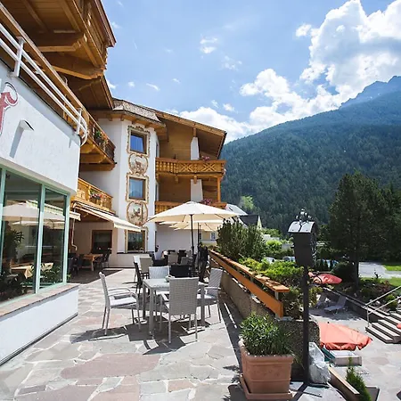 فندق Donnerhof 4*