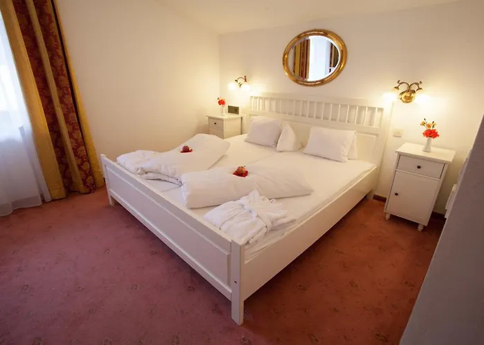 Donnerhof فلبمس